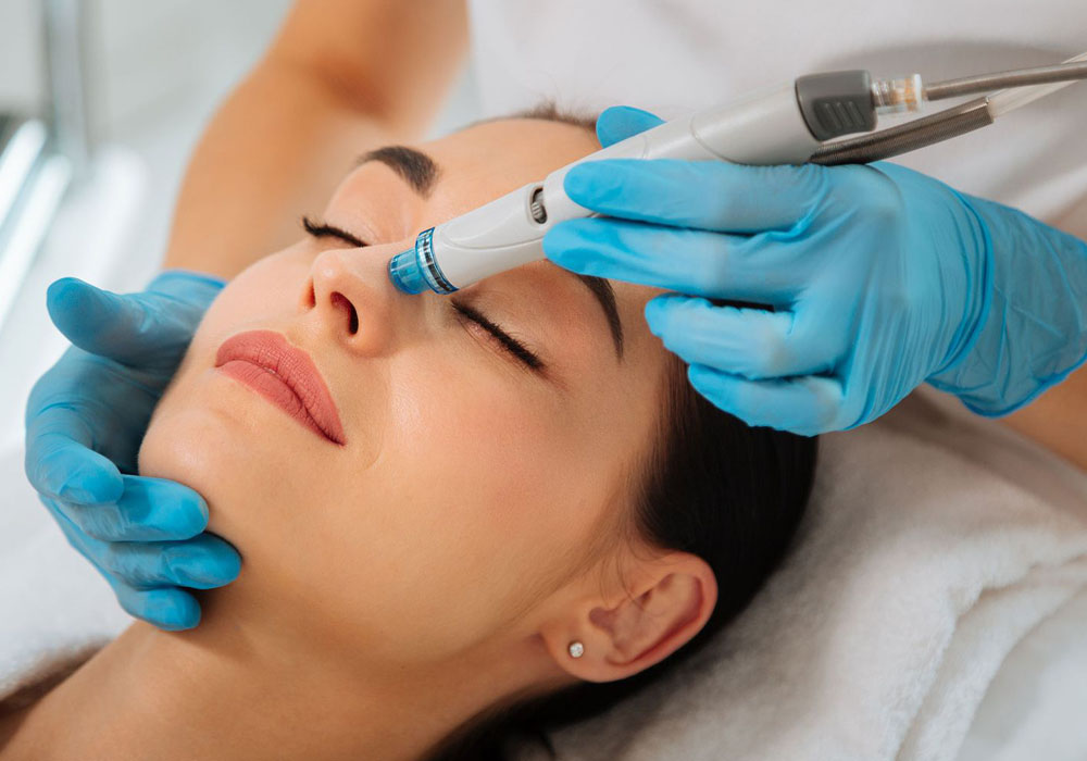 Hydra Facial